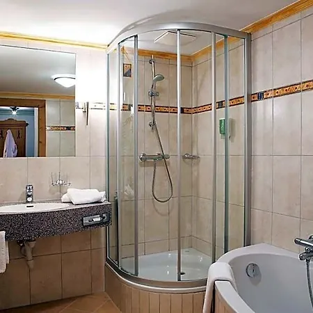 Szálloda Auhof 4*