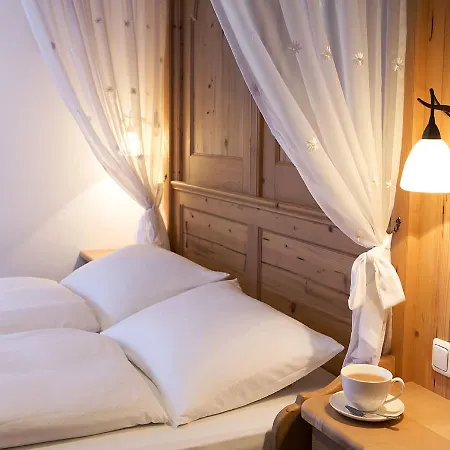 Auhof グロースアルル