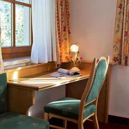 Auhof Hotel 4*